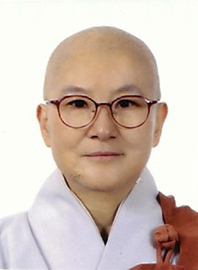 탄하 충정사 주지스님.