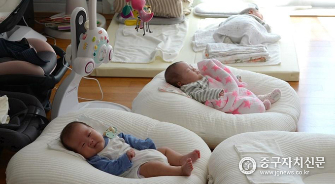 황학동에서 탄생해 화제가 된 세쌍둥이.