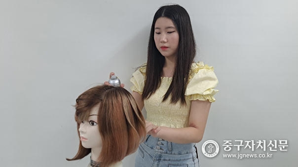 정화예대 이예지 학생이 제56회 전국기능경기대회’ 헤어디자인 부문에 출전해 장려상을 수상했다.