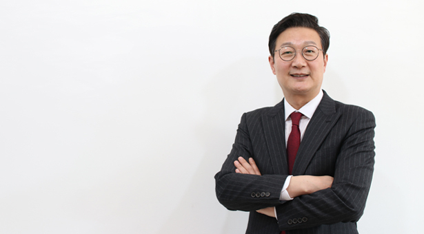 정화예대 초빙교수로 임용된 손범규 전 SBS 아나운서.