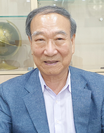 김주섭 이사장