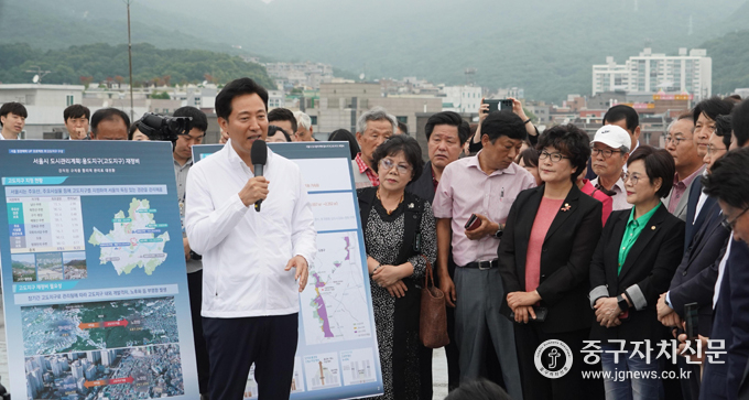 오세훈 서울시장이 6월 30일 서울시 ‘신(新) 고도지구 구상(안)’을 설명하고 있다.