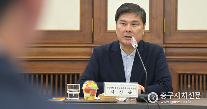 국민의힘 지상욱 중구성동을당협위원장이 당정회의를 주재하고 있다.