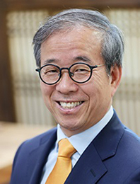 윤재웅 동국대학교 총장