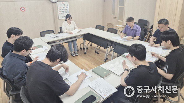 찾아가는 재무회계 실무교육 프로그램을 운영하고 있는 모습.