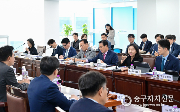 지난 9월 30일 세종시에서 열린 제22차 지방시대위원회 회의에 최호정 서울시의회 의장이 참석했다