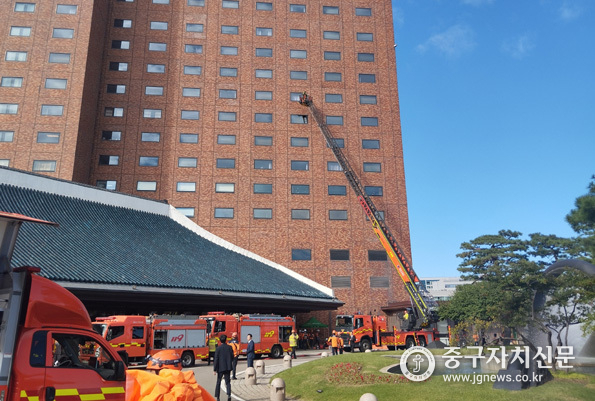 지난 16일 신라호텔에서 예행연습을 하고 있다.