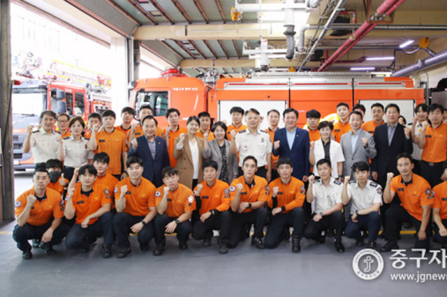 중구의회, 추석 앞두고 소방서·전통시장 방문